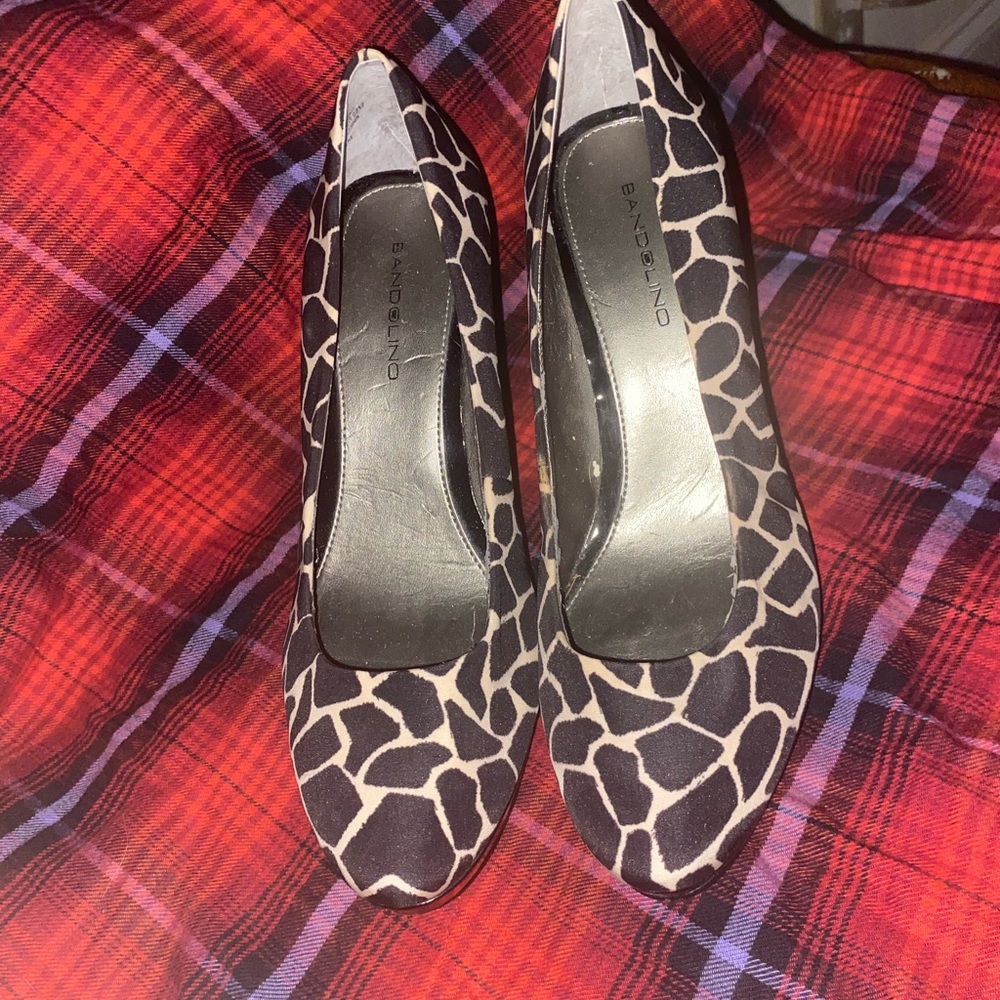 Bandolino Women's Brown and White Patterned Heels size 7.5
